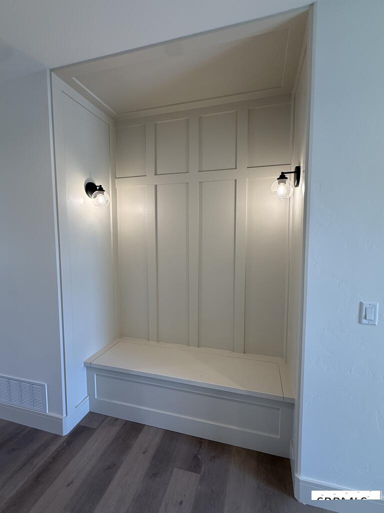 566 Stonebridge Property Photo 24