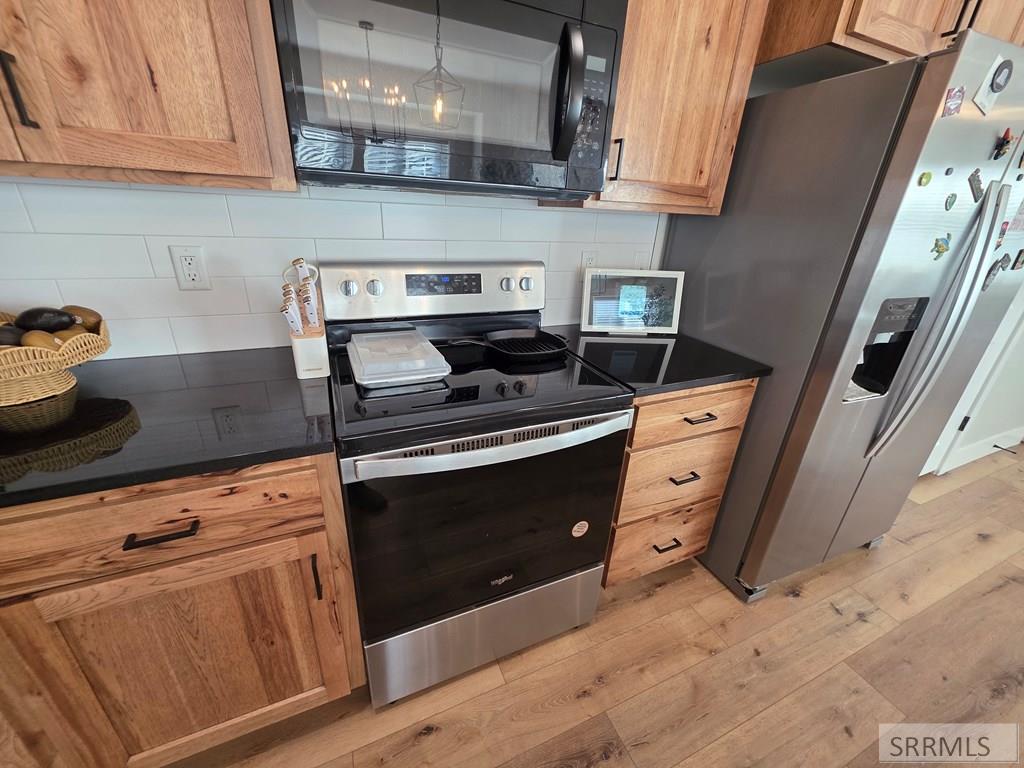 1104 Cypress Loop Property Photo 17