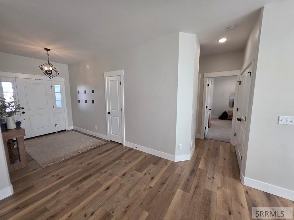 1104 Cypress Loop Property Photo 20