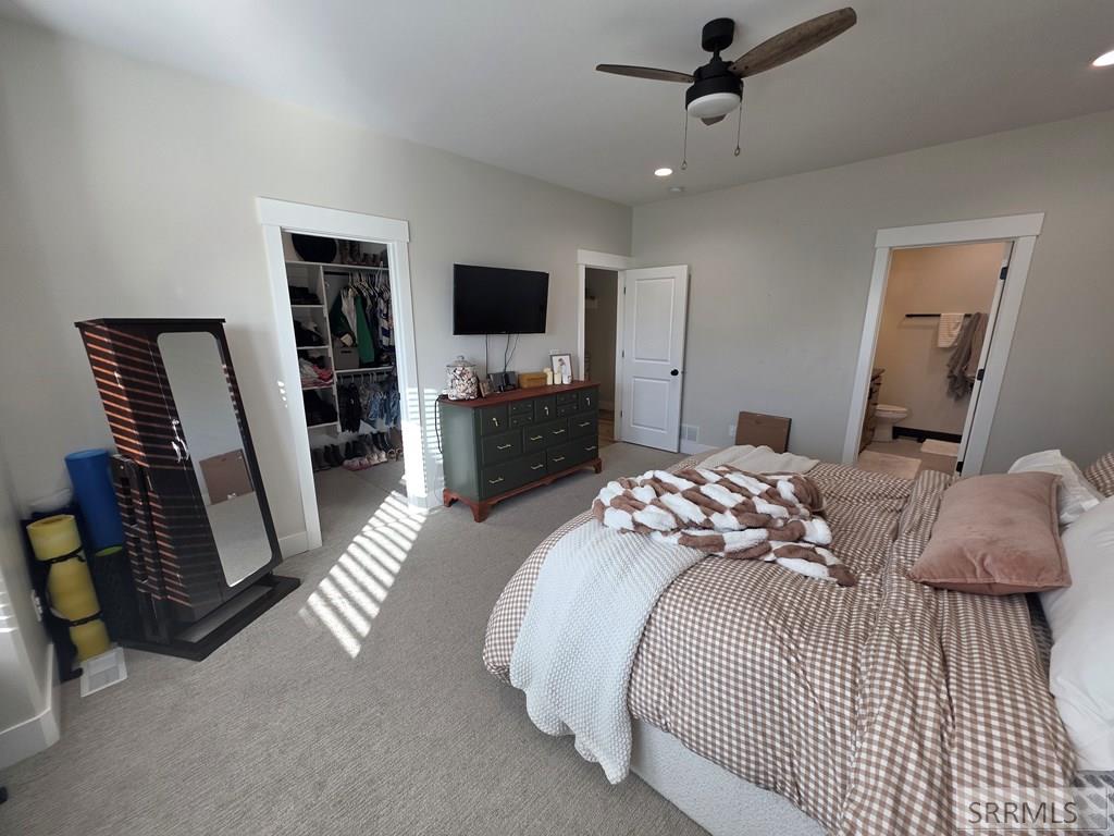 1104 Cypress Loop Property Photo 24