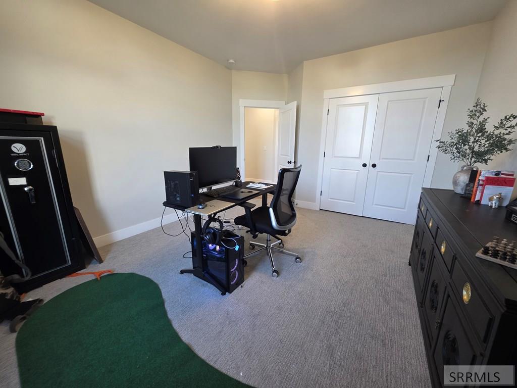 1104 Cypress Loop Property Photo 35