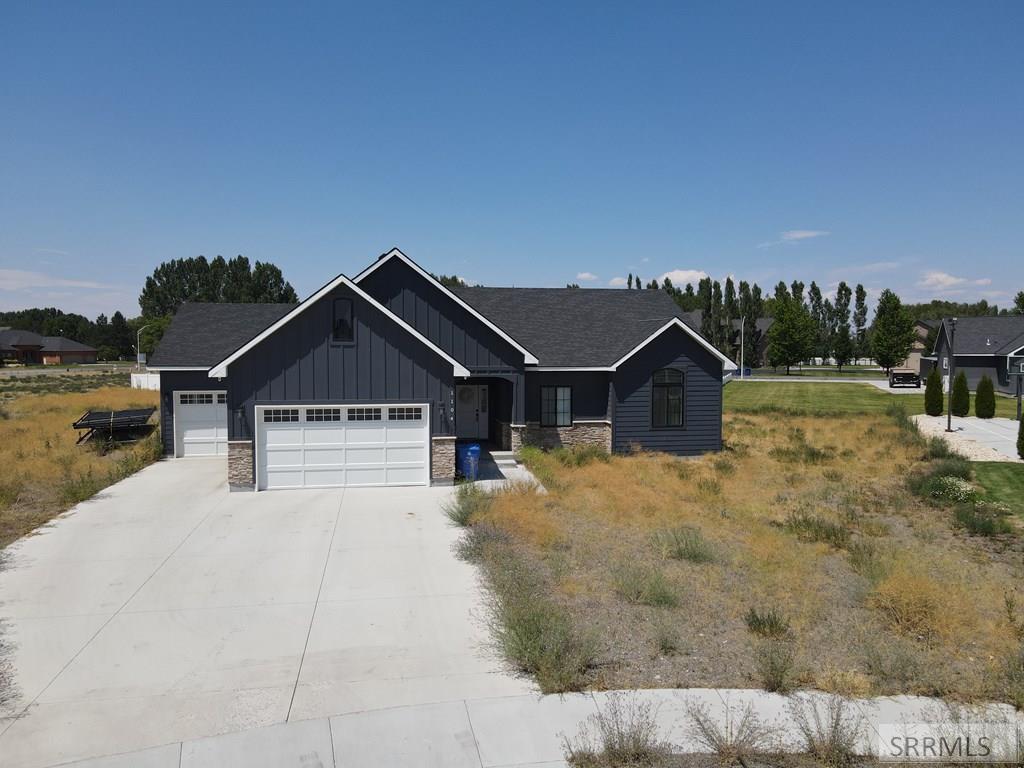1104 Cypress Loop Property Photo 44