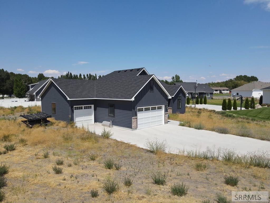 1104 Cypress Loop Property Photo 46