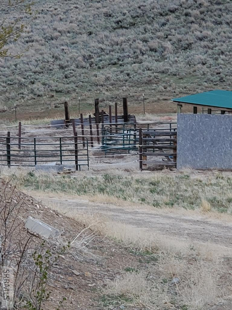 1981 Blizzard Mountain Road Property Photo 5