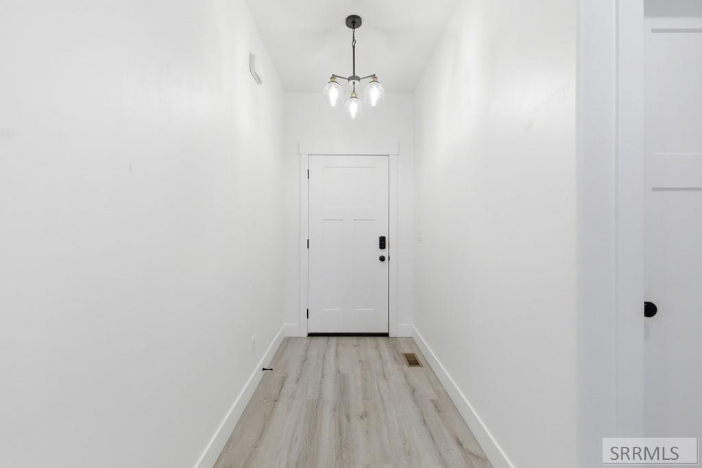 2857 E Brooklyn Street Property Photo 4