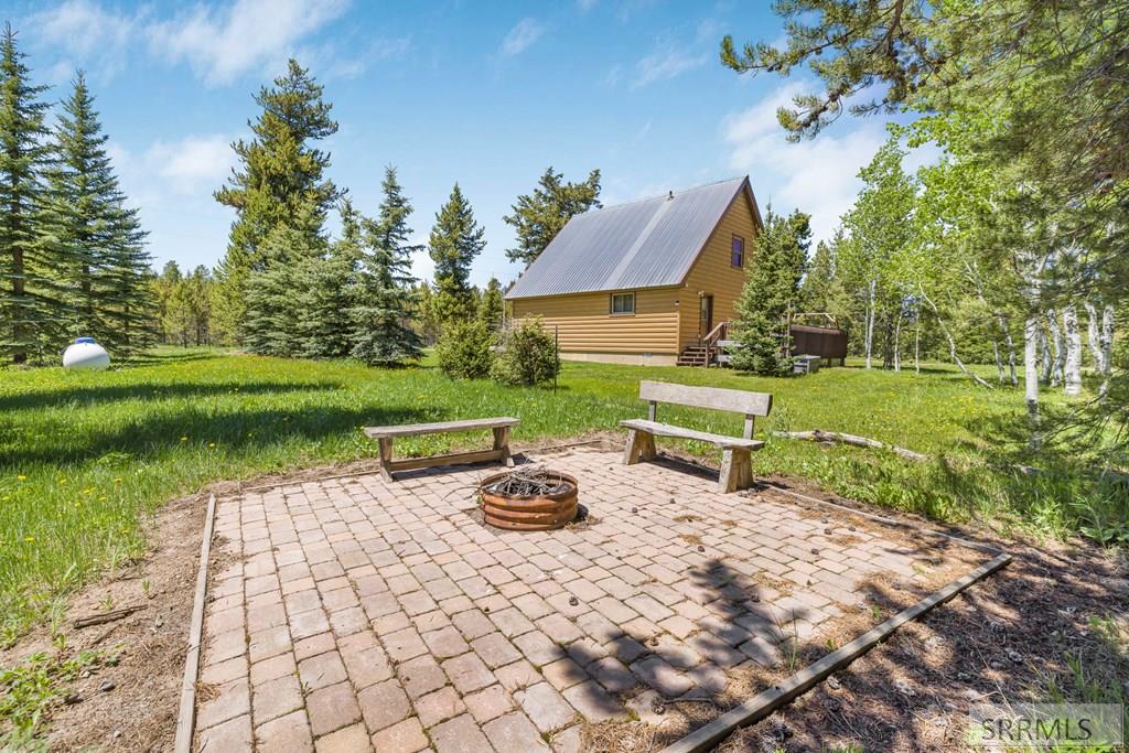 4001 Otter Trail Property Photo 8
