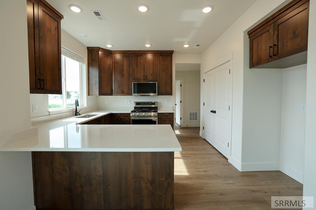 1180 Sharra Avenue Property Photo 5