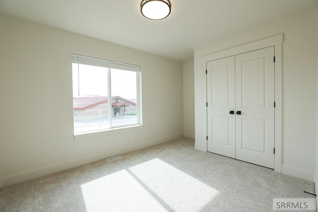 1180 Sharra Avenue Property Photo 12
