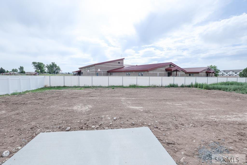1180 Sharra Avenue Property Photo 17