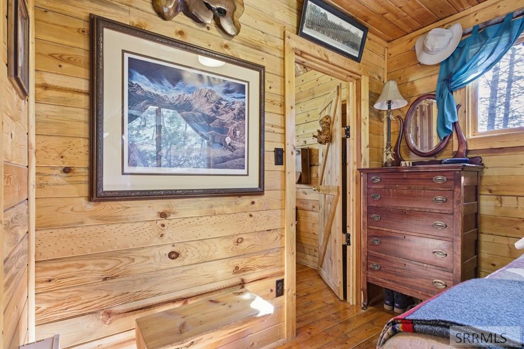 21 Pinetree Drive Property Photo 11