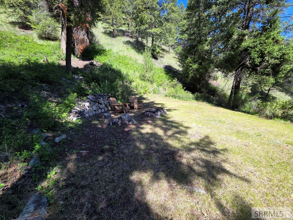 21 Pinetree Drive Property Photo 40