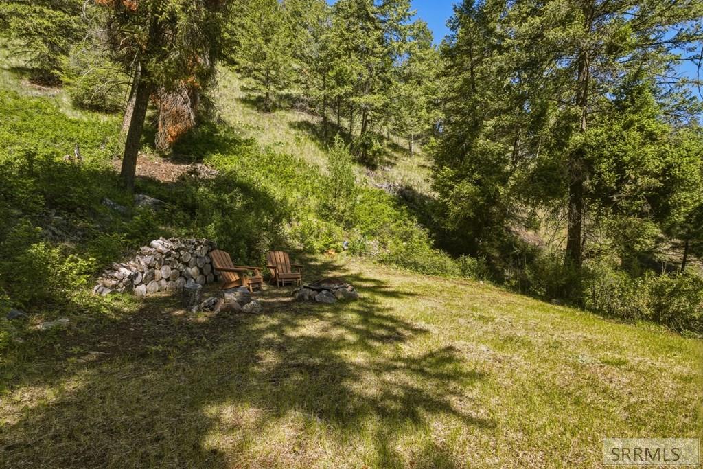 21 Pinetree Drive Property Photo 68