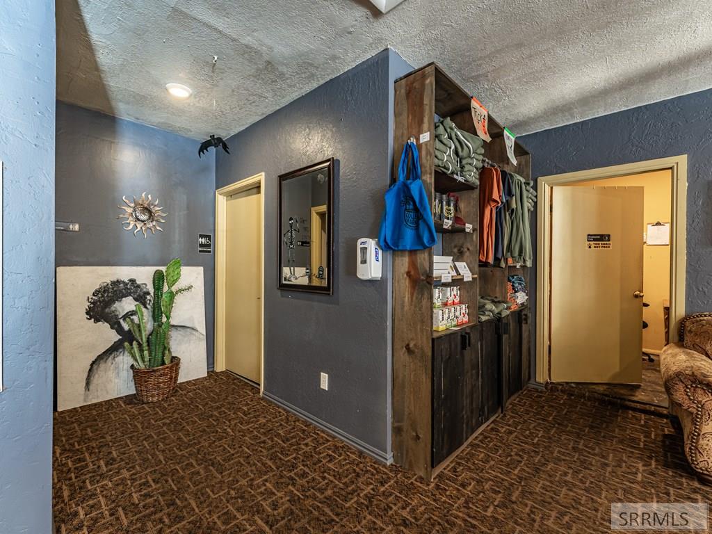 604 S 8th Avenue Property Photo 20