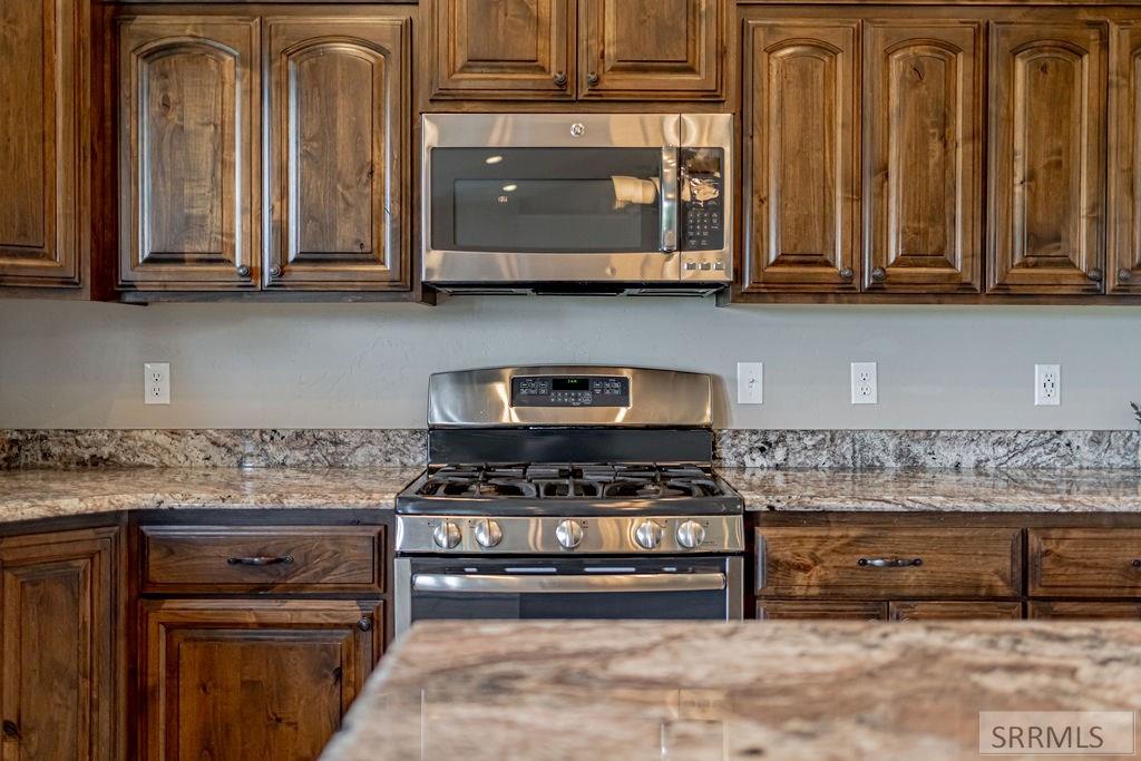 6334 Glen Abby Circle Property Photo 10