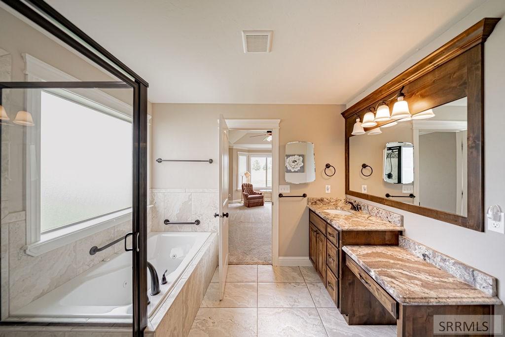 6334 Glen Abby Circle Property Photo 27