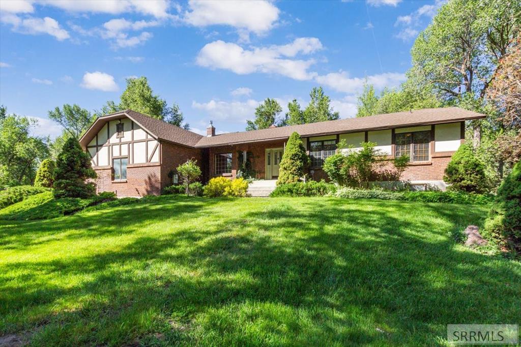 448 N 4108 E Property Photo 1