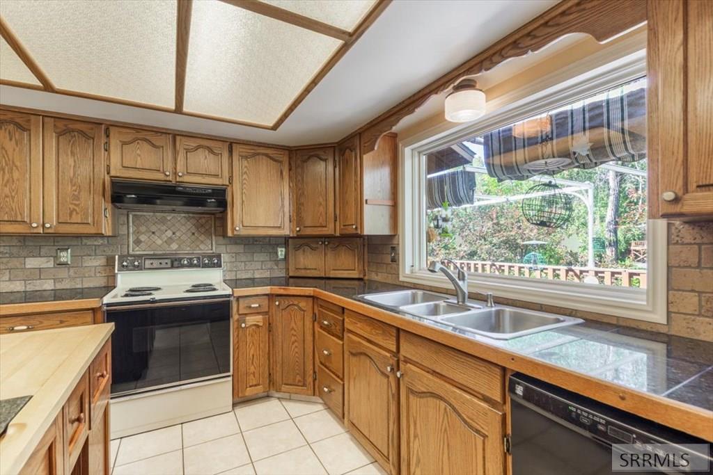 448 N 4108 E Property Photo 34