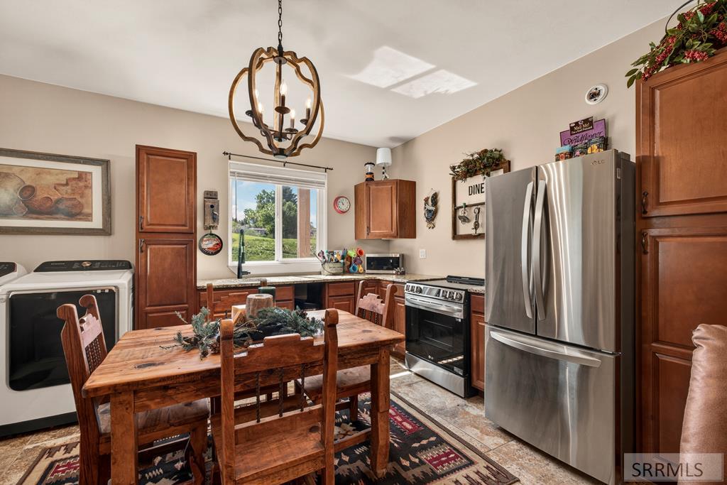 1600 Surprise Valley Road Property Photo 37
