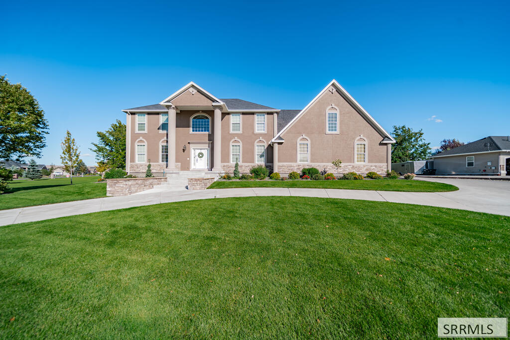 5930 E Pheasant Drive Property Photo 4