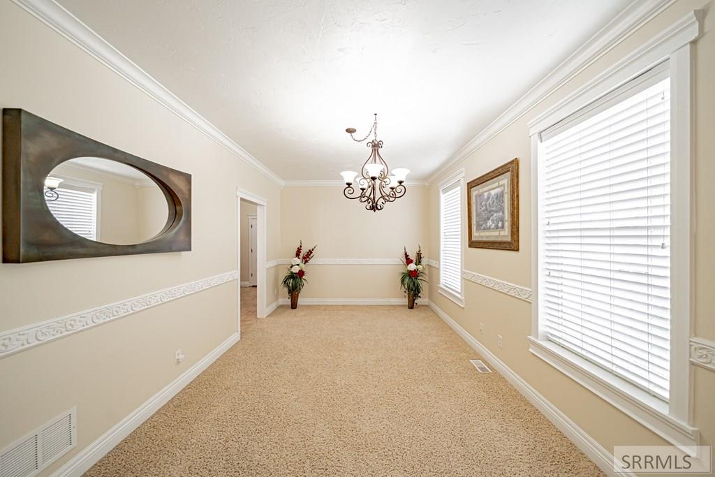 5930 E Pheasant Drive Property Photo 13