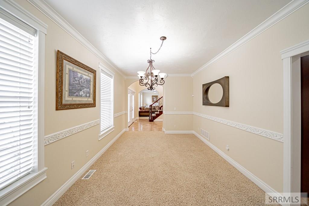 5930 E Pheasant Drive Property Photo 14
