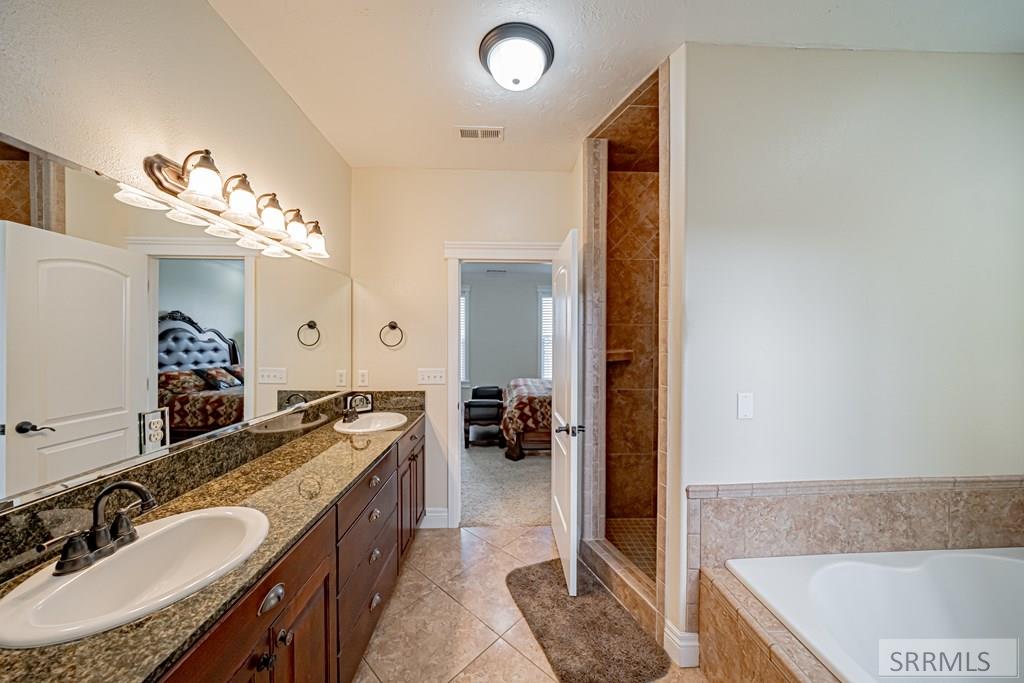 5930 E Pheasant Drive Property Photo 42