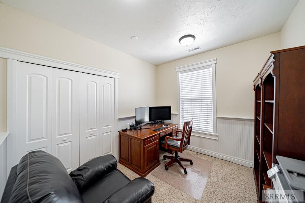 5930 E Pheasant Drive Property Photo 53