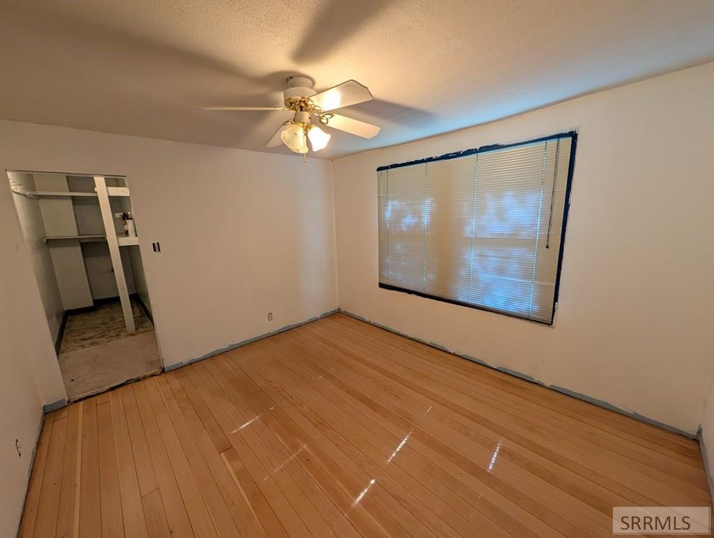 291 W 1 S Property Photo 8
