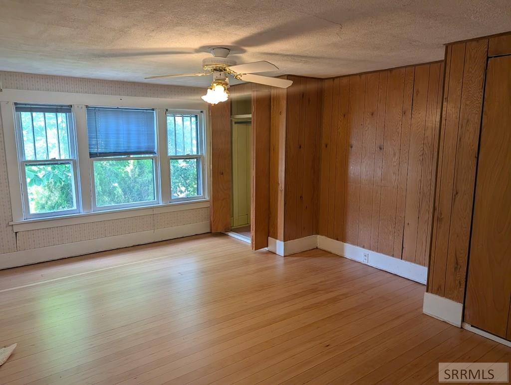291 W 1 S Property Photo 12