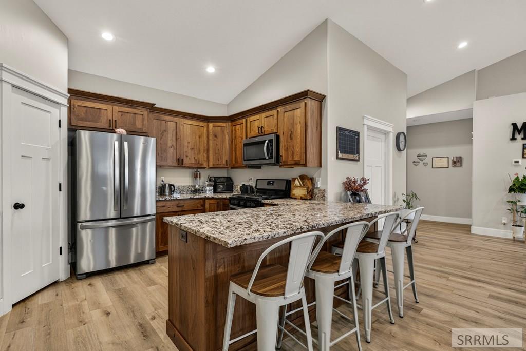 233 Park View Loop Property Photo 8