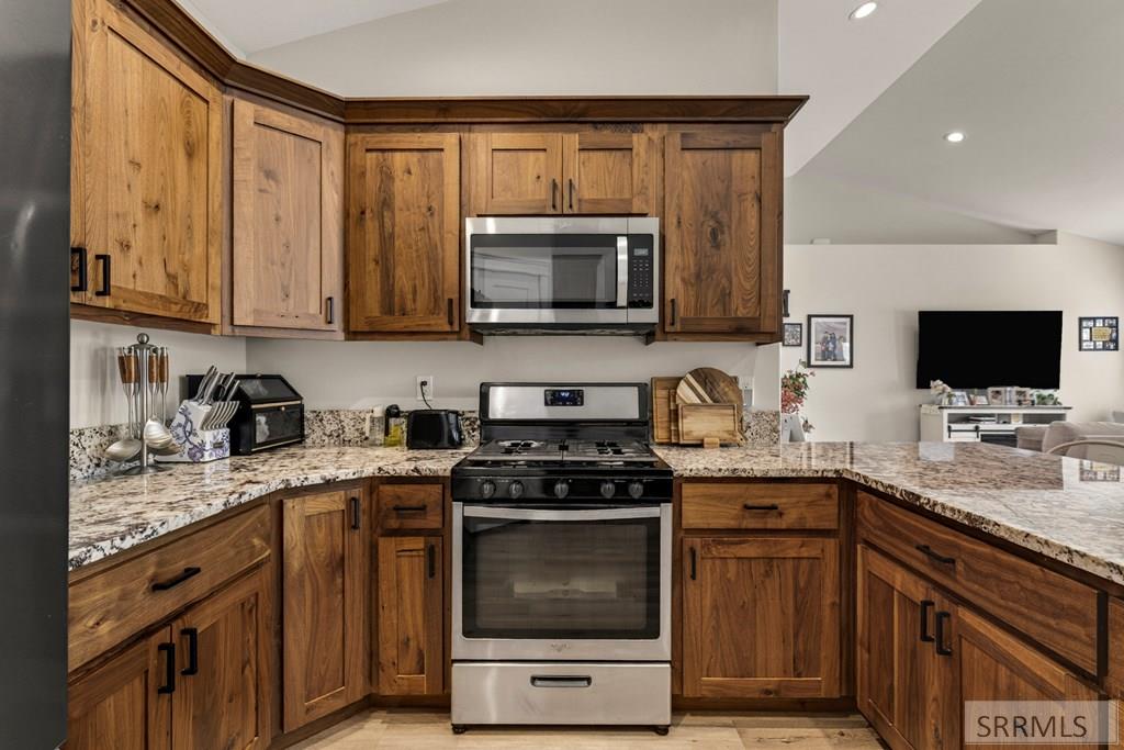 233 Park View Loop Property Photo 9