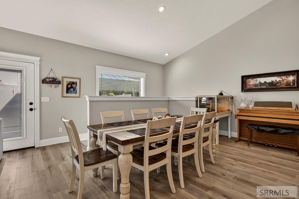 233 Park View Loop Property Photo 11