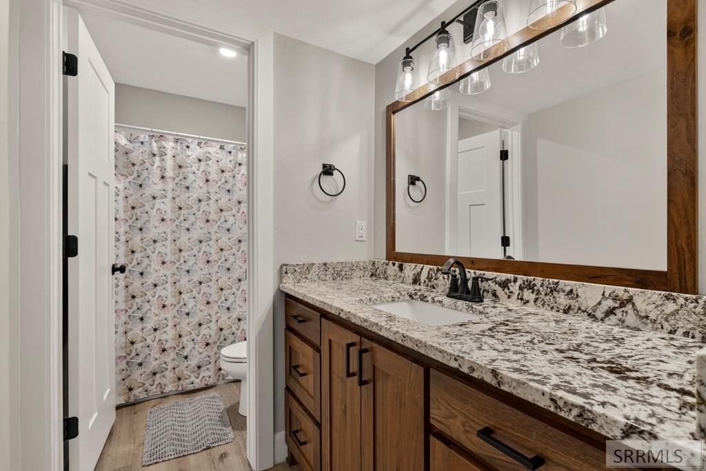 233 Park View Loop Property Photo 24