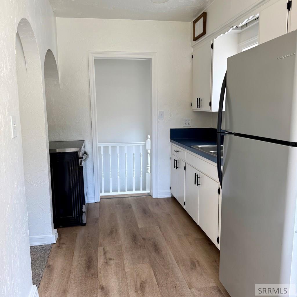 323 E 13th Street Property Photo 21