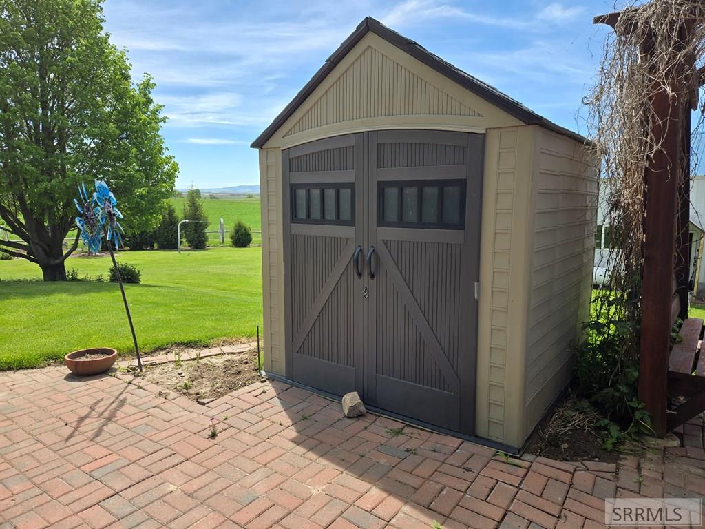 674 N 2800 E Property Photo 16