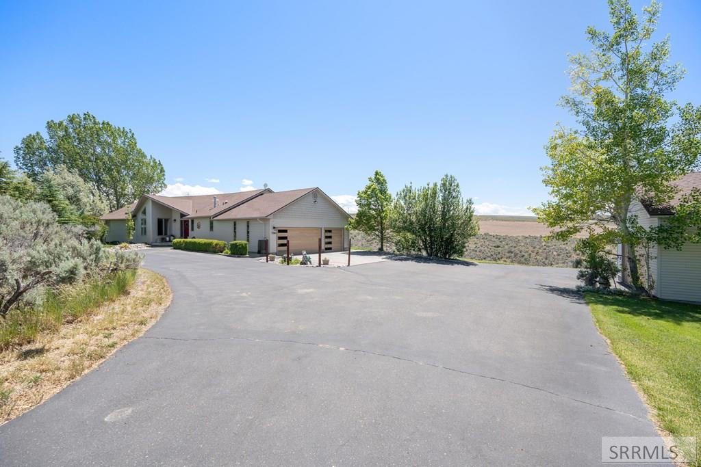 7160 E Rimrock Drive Property Photo 6