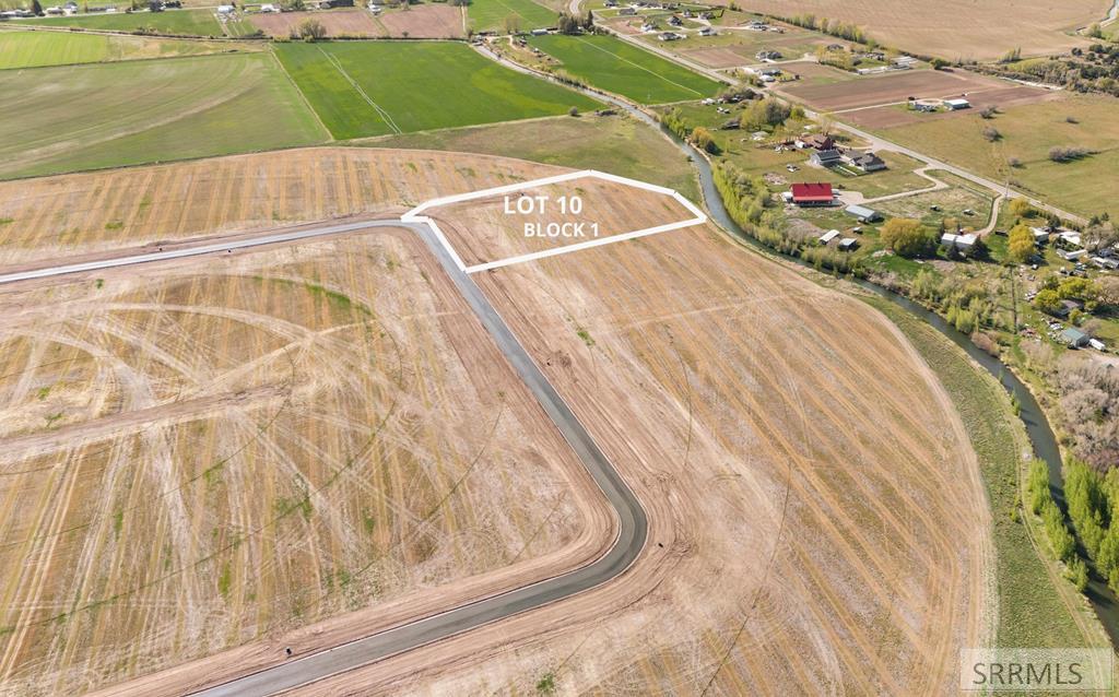 75 Sunset Loop Property Photo 1