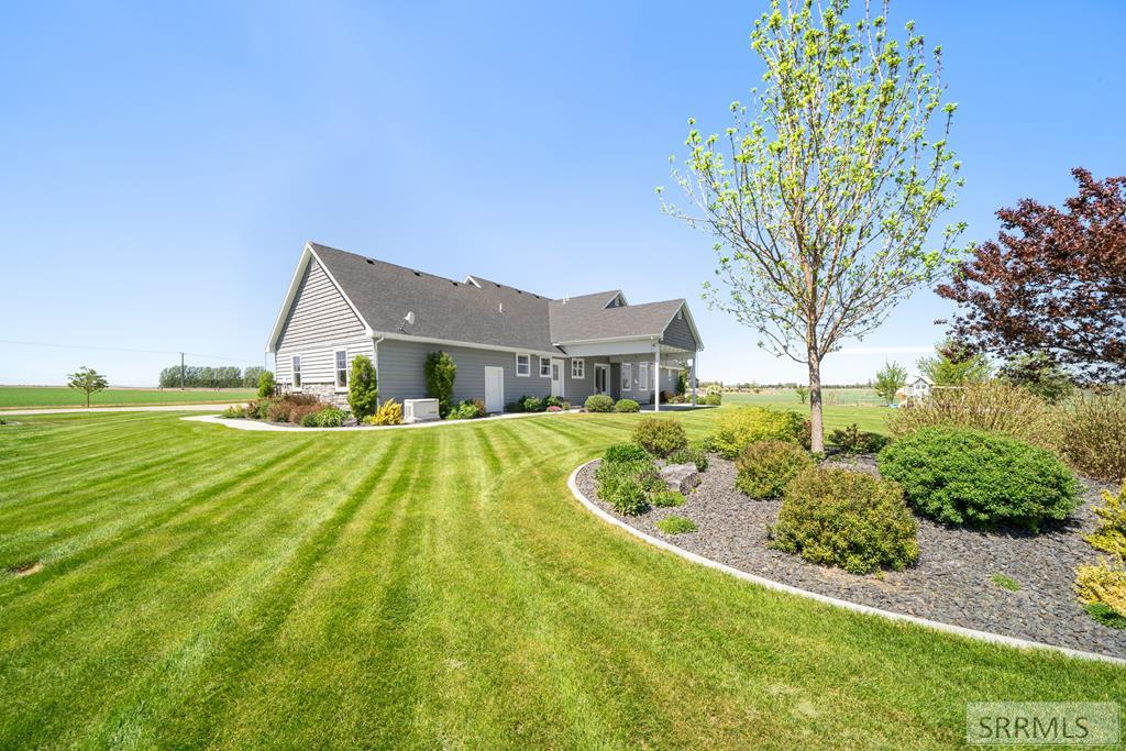 1059 N 575 E Property Photo 10