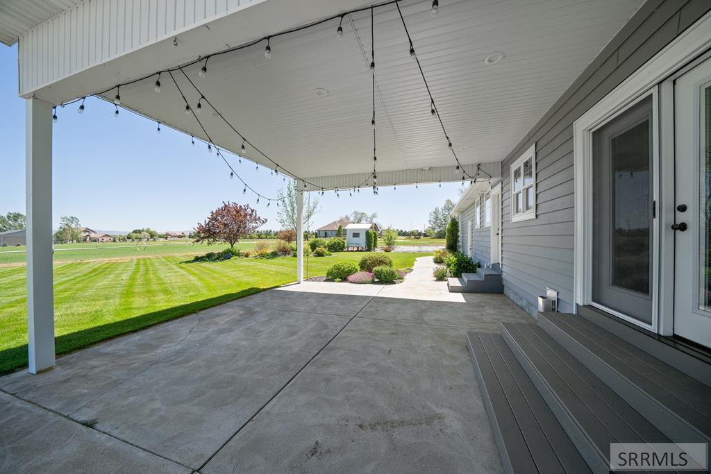 1059 N 575 E Property Photo 13