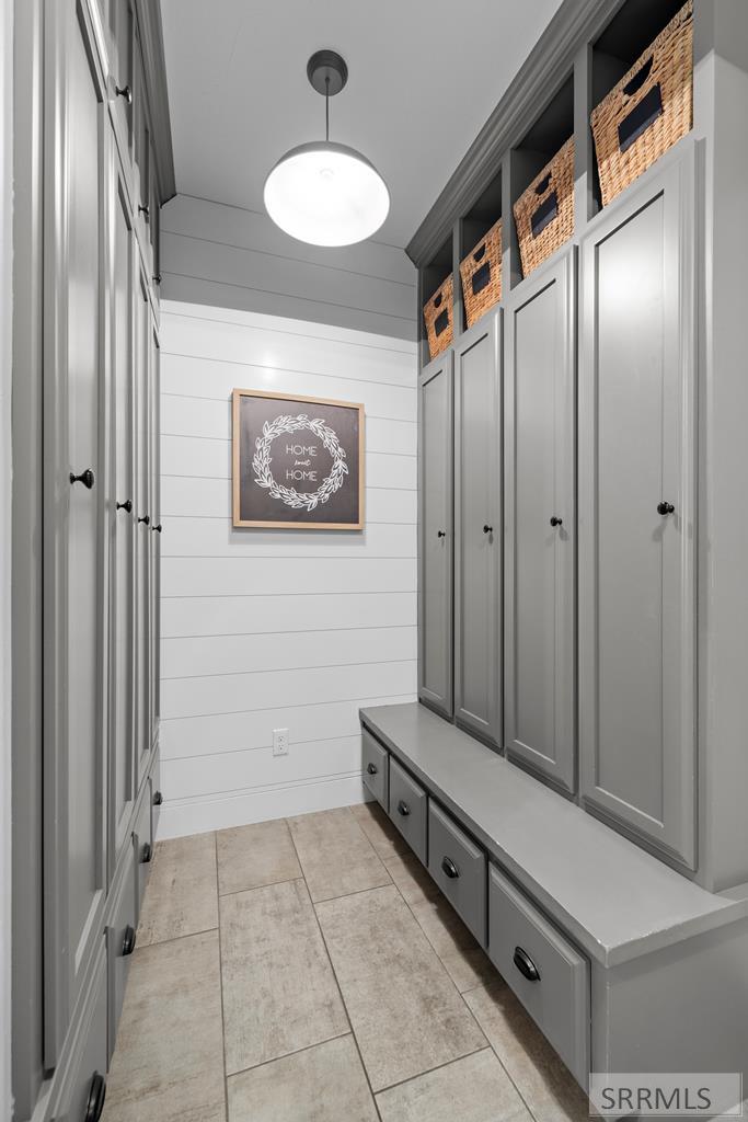 1059 N 575 E Property Photo 32