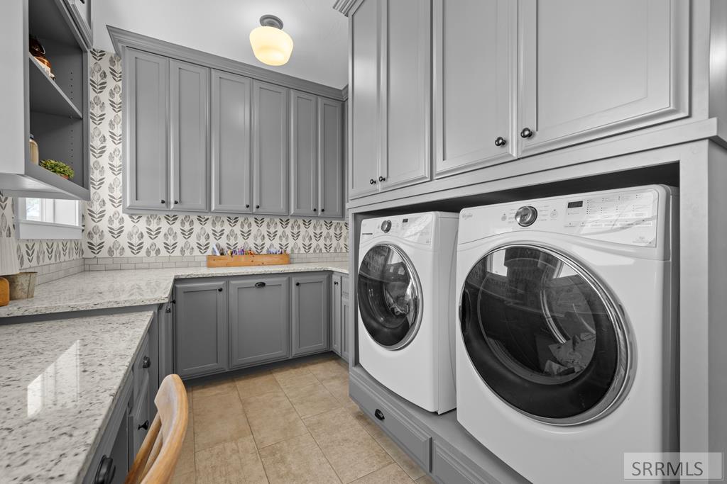 1059 N 575 E Property Photo 37