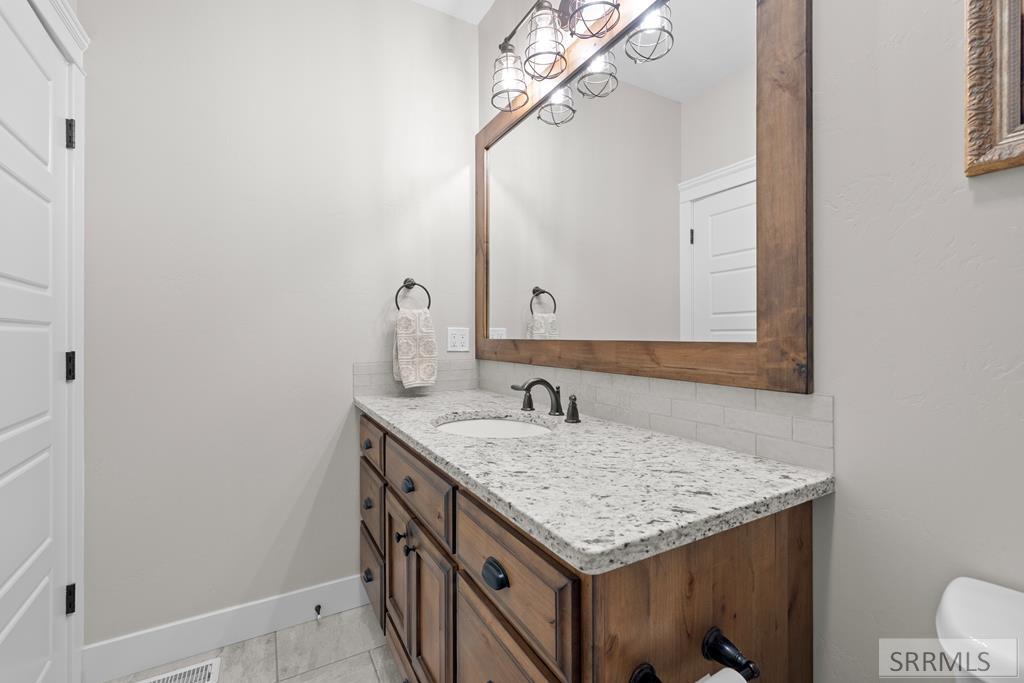 1059 N 575 E Property Photo 49