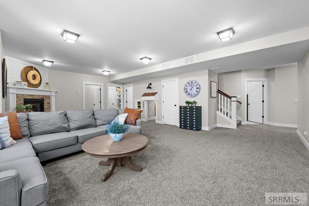 1059 N 575 E Property Photo 54