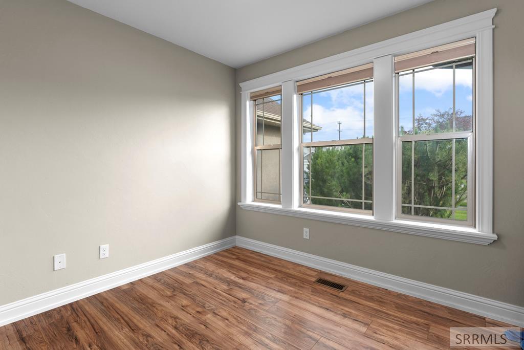 1917 Lexington Avenue Property Photo 23