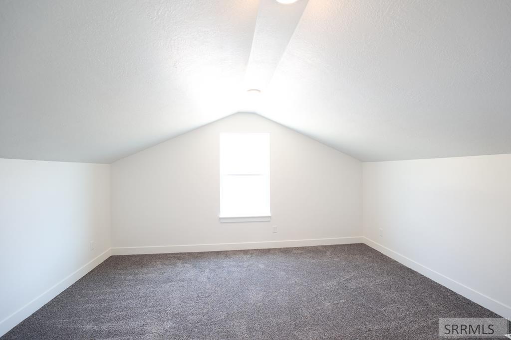 2857 N Grant Avenue Property Photo 18