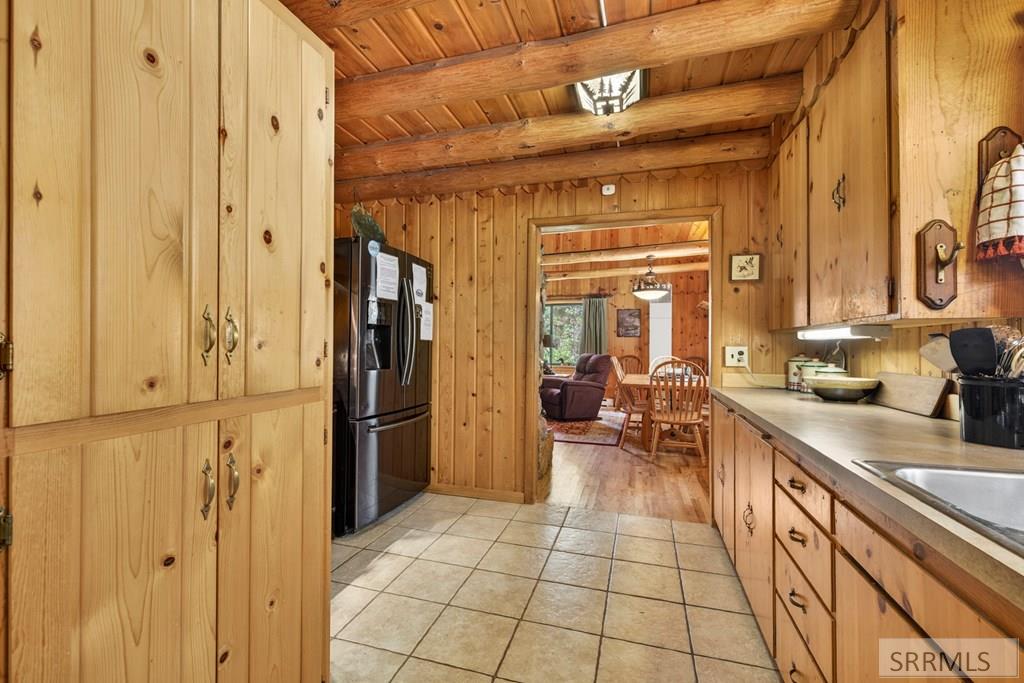 4148 Shoshone Avenue Property Photo 11