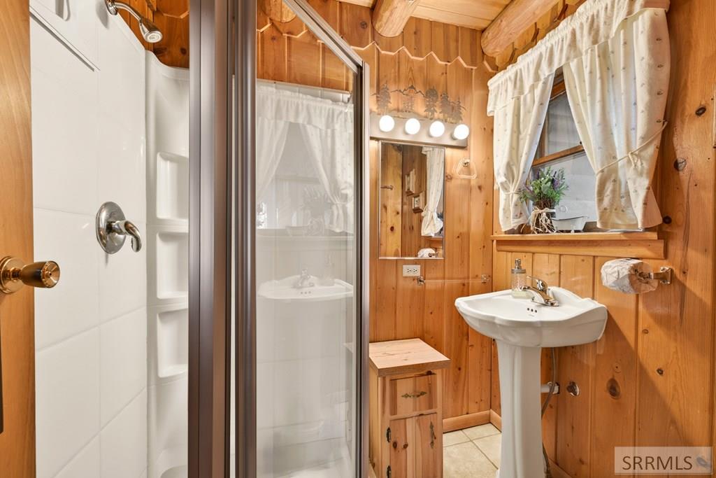 4148 Shoshone Avenue Property Photo 15