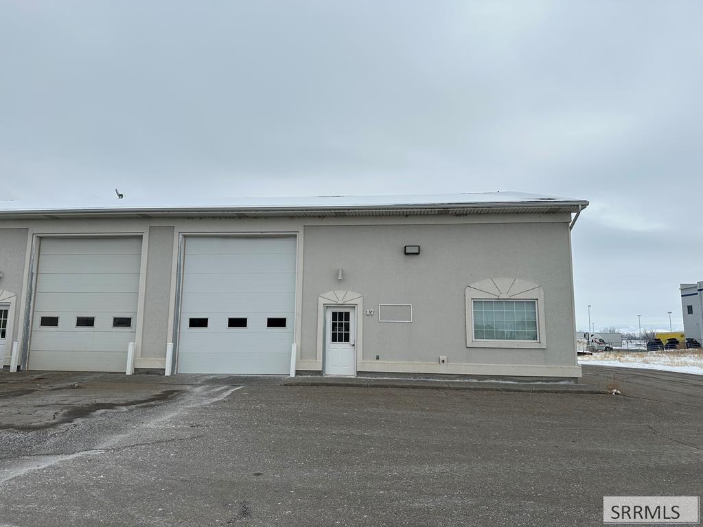 3821 Professional Way Property Photo 1