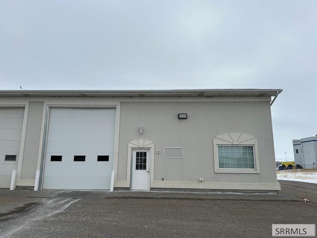 3821 Professional Way Property Photo 2