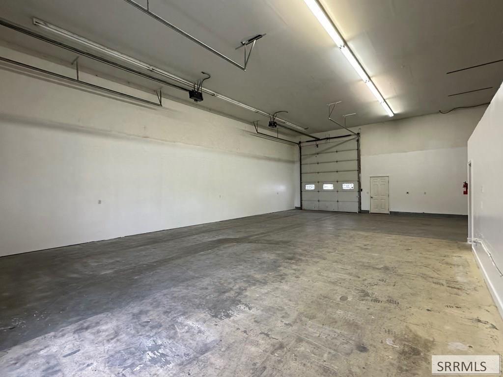 3821 Professional Way Property Photo 3
